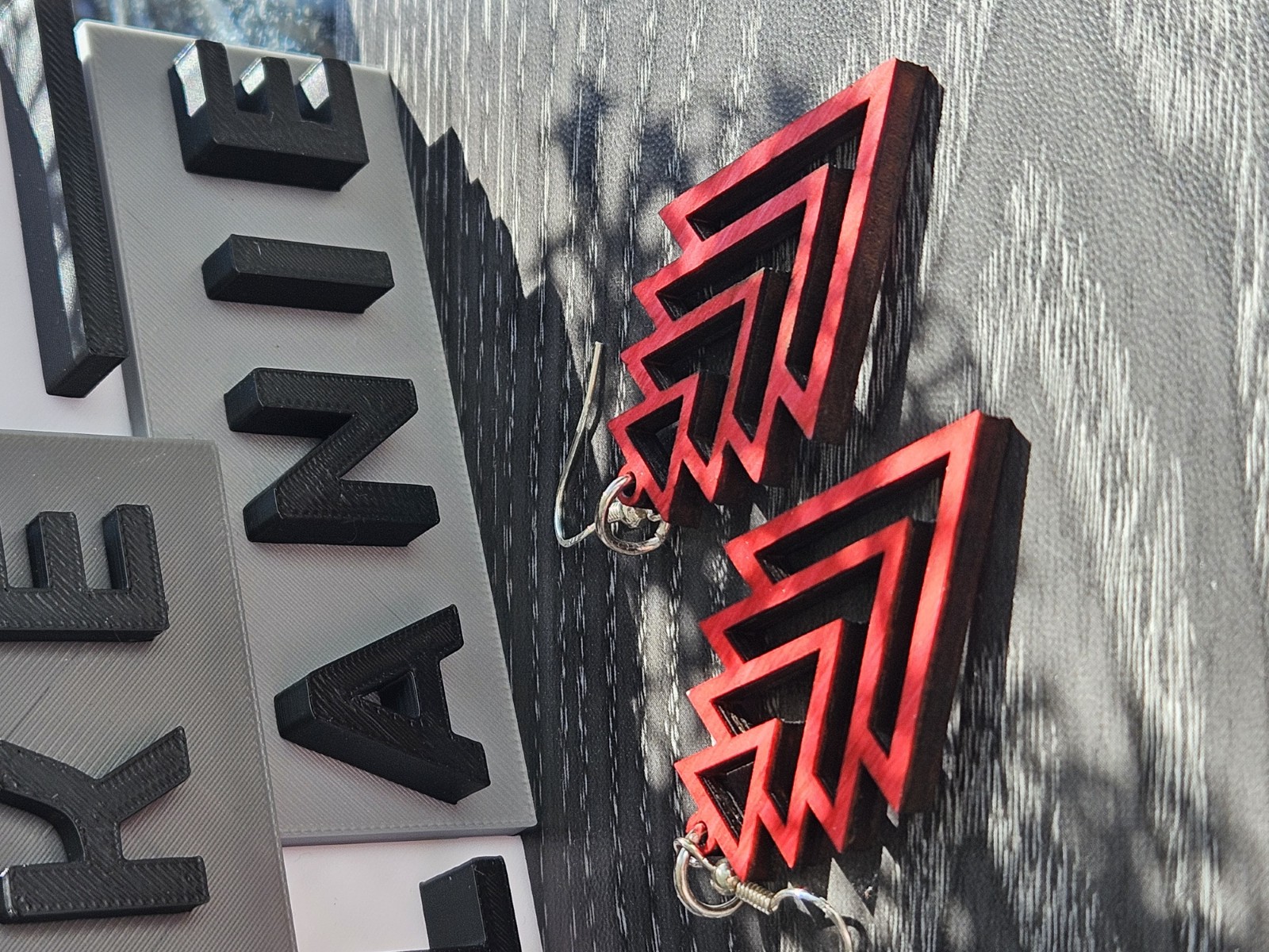 Retro Ohrringe aus Holz – leicht, natürlich & handgefertigt